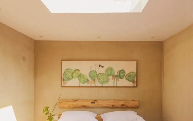 Lotus Mountain Boutique Inn