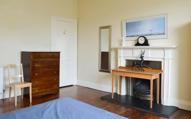 2 Bedroom Apartment in Edinburgh New Town
