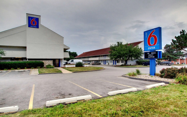 Motel 6 Cedar Rapids, IA