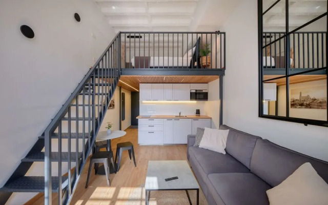 Queen Barbora Central Lofts