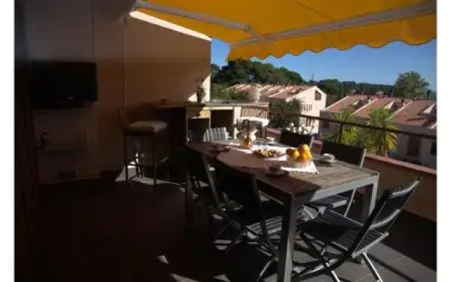Margaret's Family House with pool and parquing