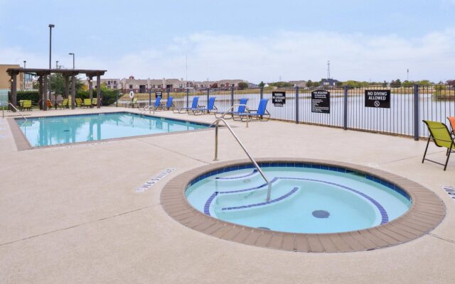 Holiday Inn Express & Suites Wichita Falls by IHG