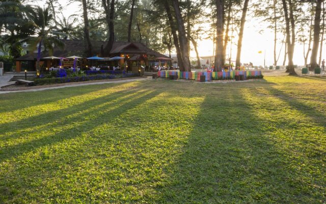 Amora Beach Resort Phuket