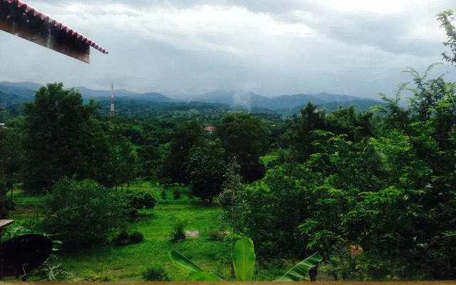 Thanyarat Resort and Organic Farm