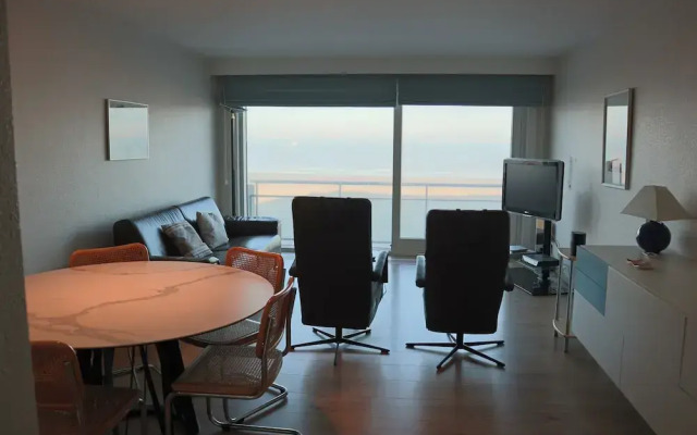 Apartment in Nieuwpoort With Sea Views
