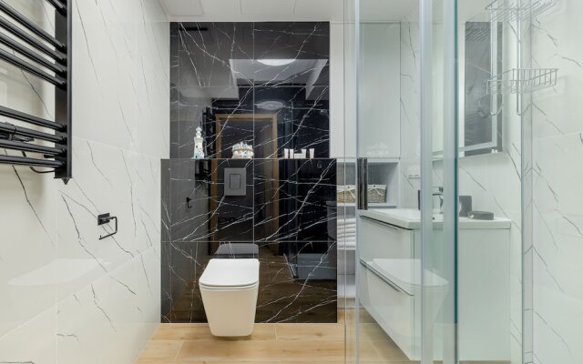 Blue Apartment With Sea View by Renters