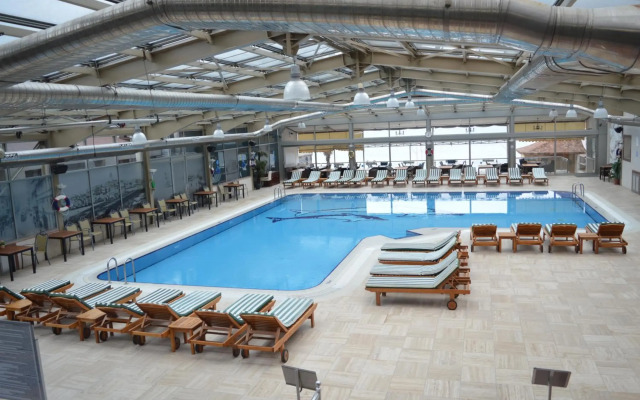 Blue World Hotel