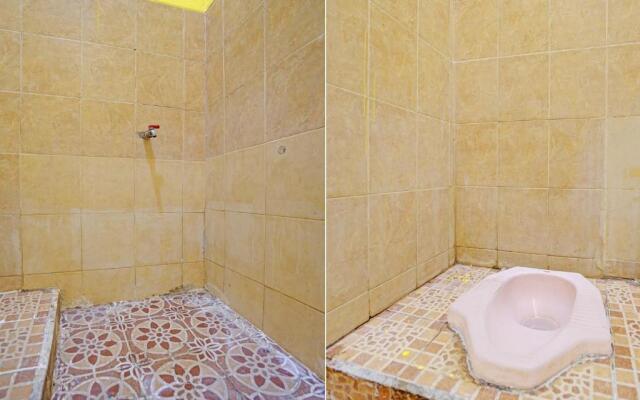 SPOT ON 92372 Rinda Homestay Syariah & Resto