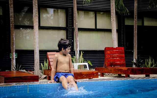 Urban Bacalar Hotel