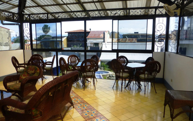 Santo Tomas Hotel