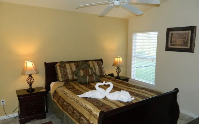 Private 5-bedroom Pool Villa, Clermont, US