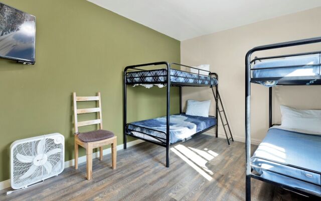 THE Farmhouse Experience #1900