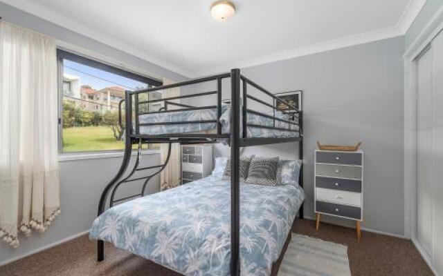 Sea View, 3 Hodgson Street