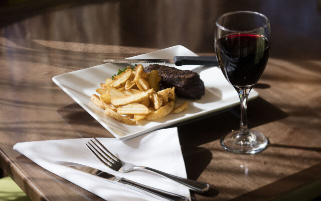 Holiday Inn Athens-University Area