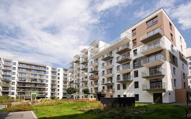 Easy & Comfortable, with balcony, very close to the center