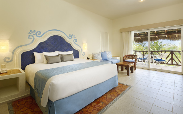 Desire Riviera Maya Pearl Resort, Couples Only - Adults Only All Inclusive
