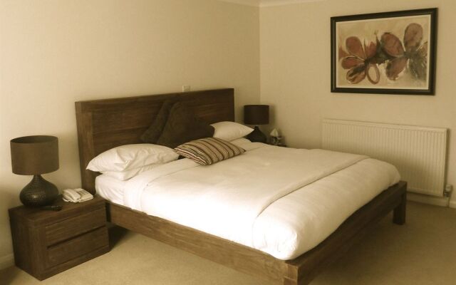 Crouchers Hotel