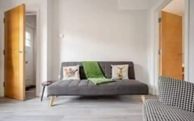 Ekaya Cozy Belfast With 2 Bedrooms