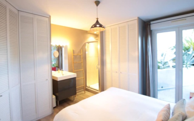 Croix des Gardes Villa Piscine Jacuzzi Nature Centre 10 Mins