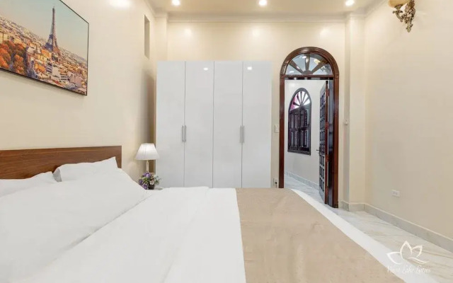 West Lake Lotus Serviced Apartment