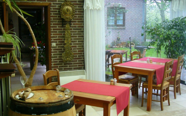 Hotel Troopeird