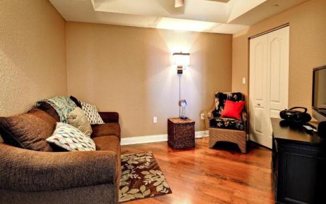 Mandalay Beach Club 606