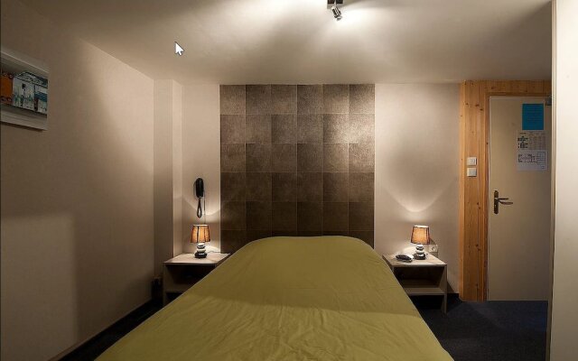 Hotel aux Deux Clefs