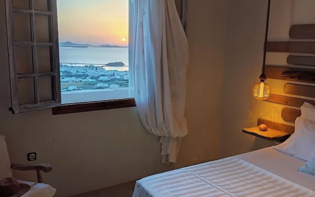 Zephyrus Sunset House