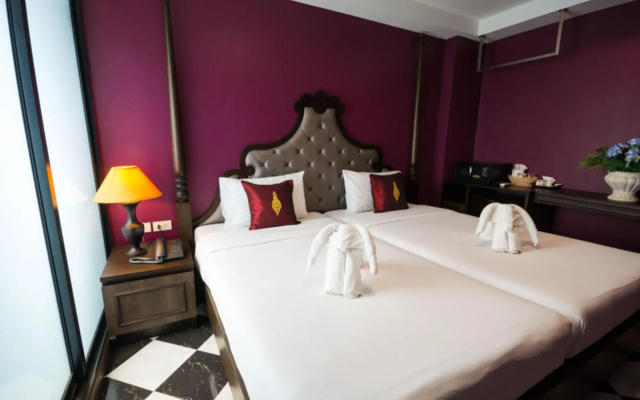 Violet Tower at Khaosan Palace