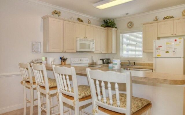 Magnolia Pointe 103-4878 by RedAwning
