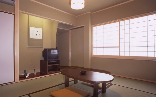 Kojinmari – Guest Rooms – Toyooka
