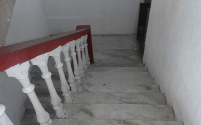 Goroomgo Royal Palace Puri