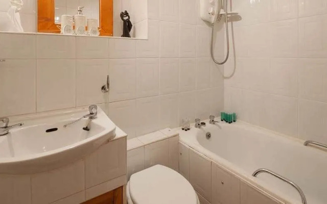 Tony Asga Apartments - Sakina Apartment