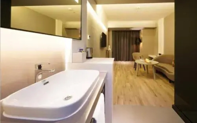 Zhengzhou Hongrui Business Hotel