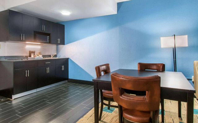 Hawthorn Extended Stay by Wyndham Chambersburg