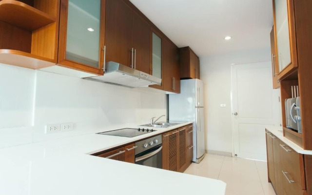Thomson Residence Hotel