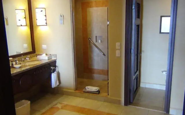 Suites at Sunset Beach Cabo San Lucas Golf and Spa