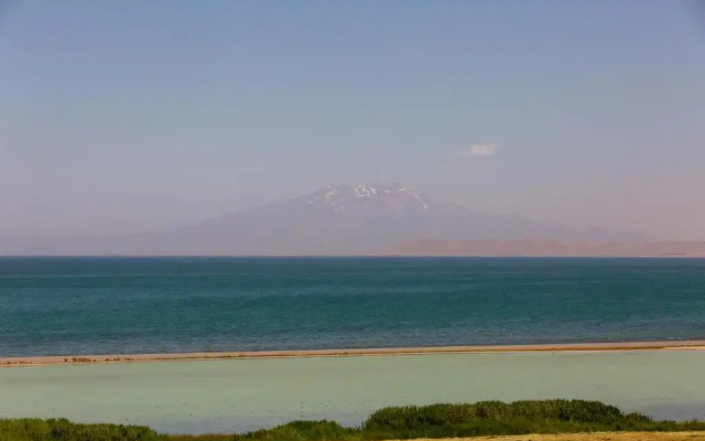 DoubleTree by Hilton Hotel Van