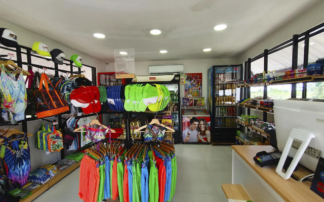 Hotel Girardot Resort by On Vacation