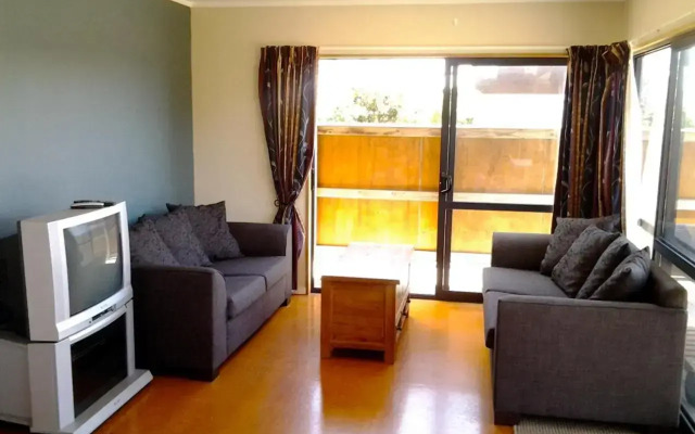 The Sands - Matarangi Holiday House