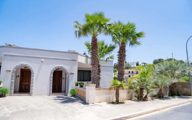 Villa Sardinella-5 Bedroom Villa With Private Pool