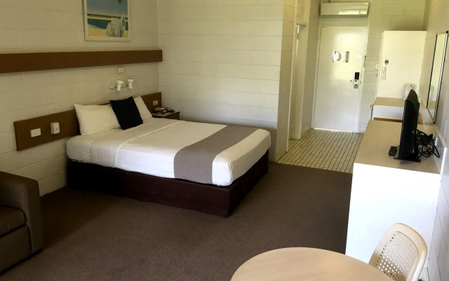 Nightelier Mission Beach