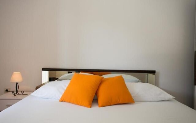 Room Nika