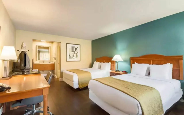 Rodeway Inn Portland Airport