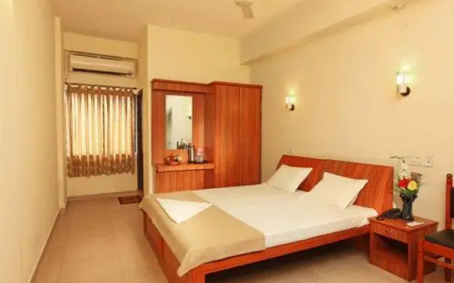 Manakkil Tourist Home
