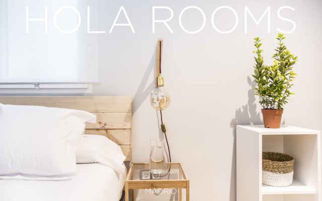 Hola Rooms