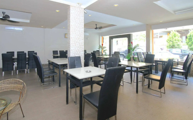 Capital O 664 Romance Hotel