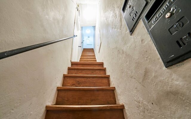 Authentic Apartment in Alfama With Terrace