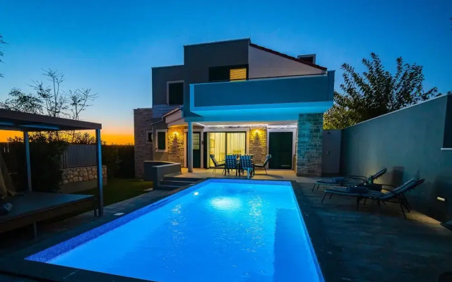 Vila Dana & Thalia - Private pool