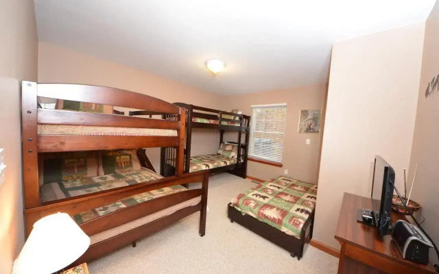 Mt. Maplewood Split Chalet